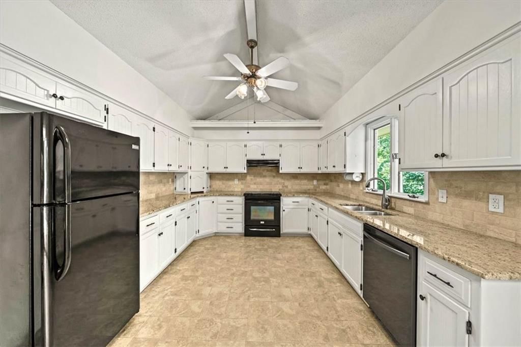 8826 Hirning Road — photo 13