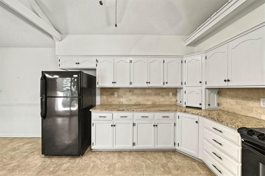 8826 Hirning Road — photo 14
