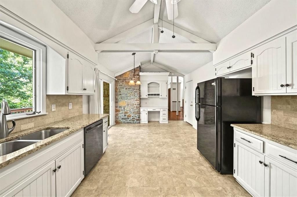 8826 Hirning Road — photo 15