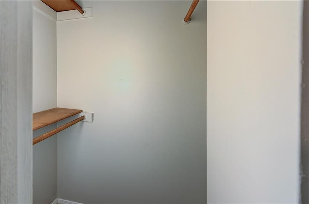 2024 Massachusetts Street — photo 31