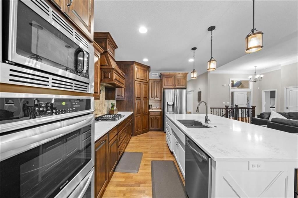 8015 NW Roberts Road — photo 6