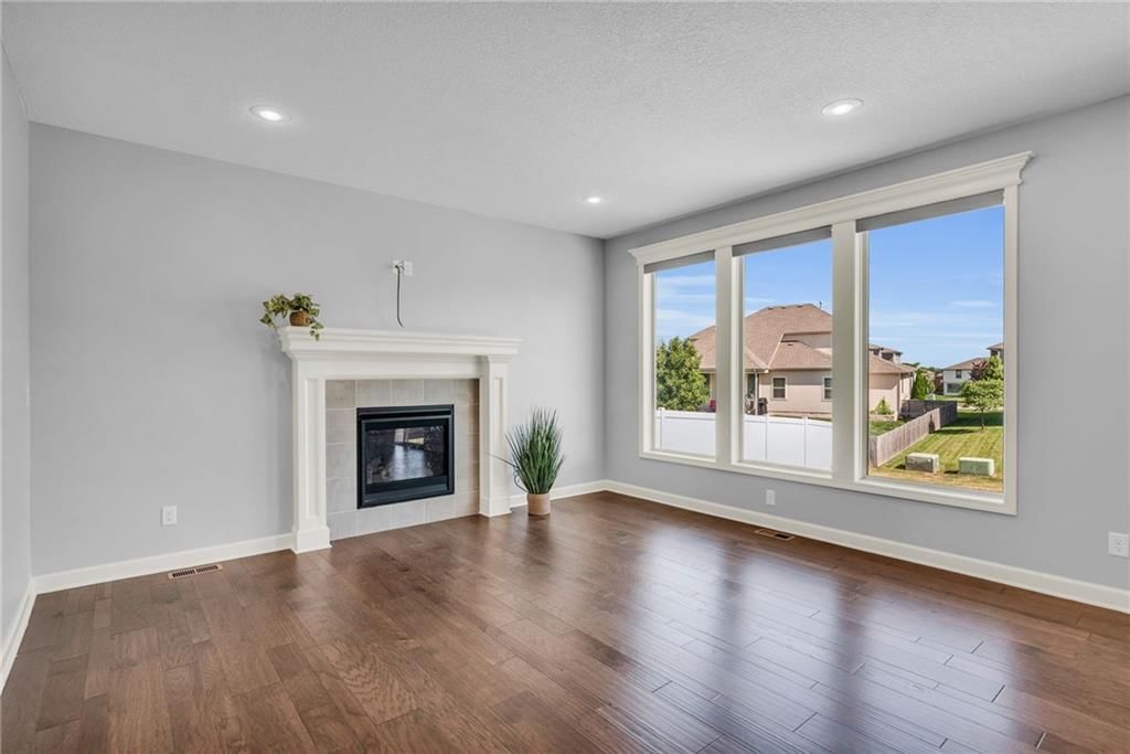 115 SE Briar Valley Lane — photo 5
