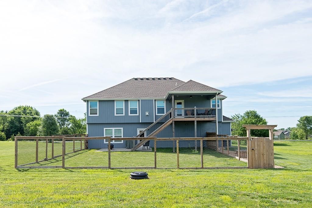 19693 Tonganoxie Drive — photo 29