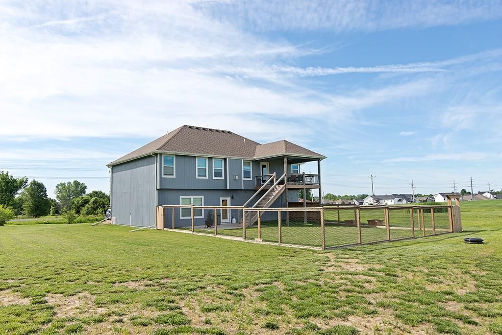19693 Tonganoxie Drive — photo 30