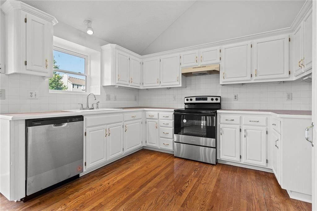 8901 NE 109th Terrace — photo 11