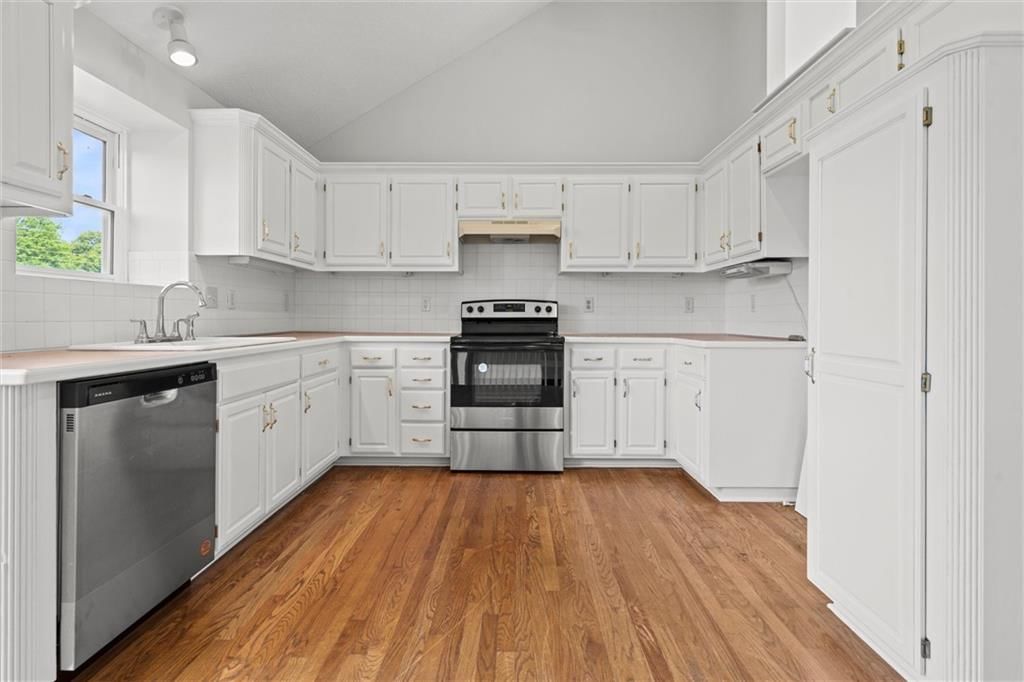 8901 NE 109th Terrace — photo 10