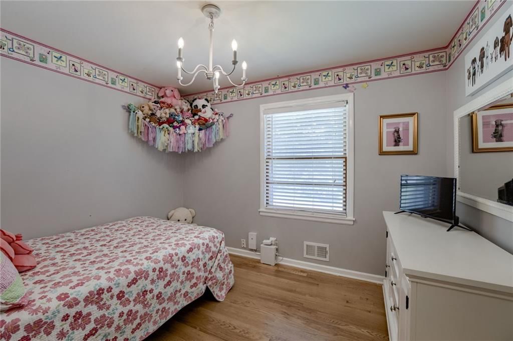 10911 Lister Avenue — photo 17