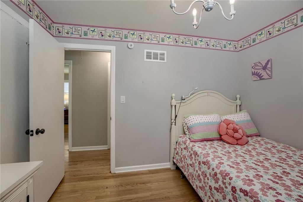 10911 Lister Avenue — photo 18
