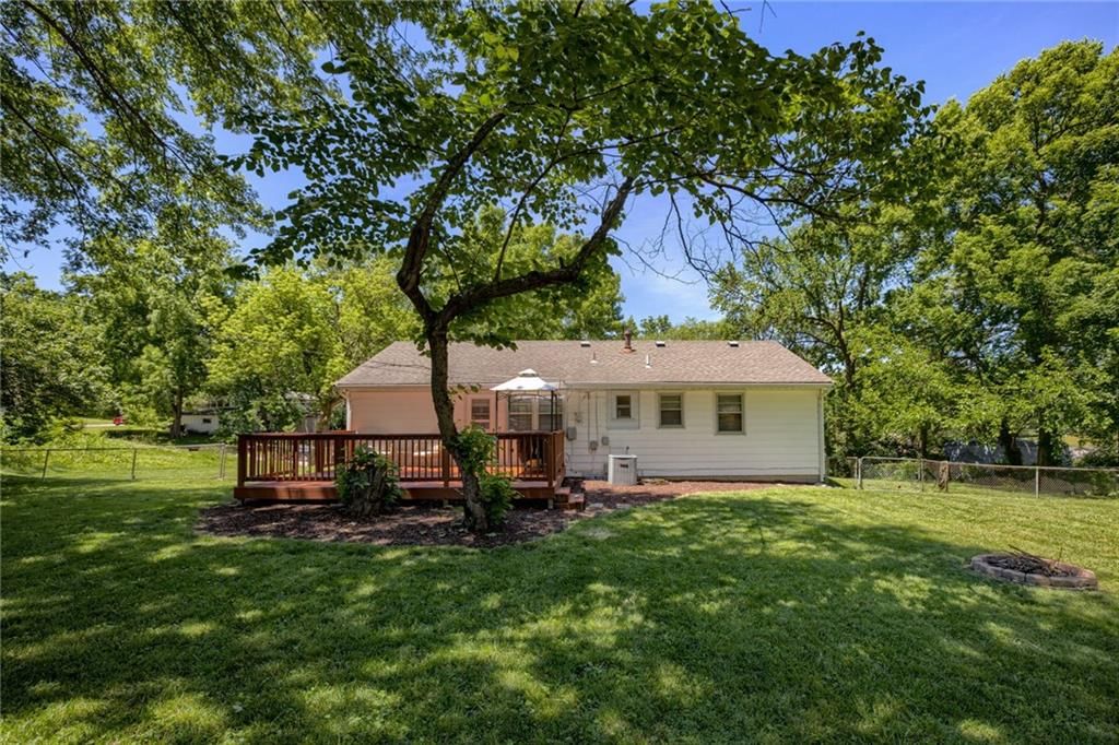 10911 Lister Avenue — photo 22