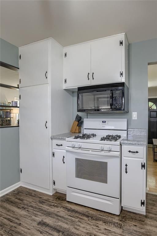 10911 Lister Avenue — photo 9