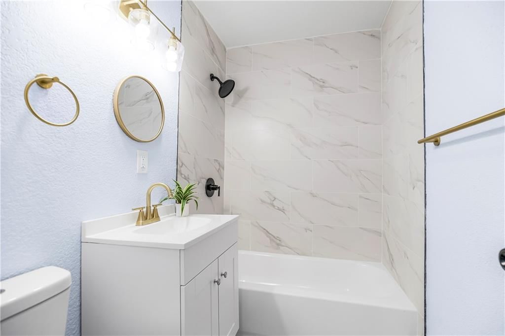 11320 Herrick Avenue — photo 14