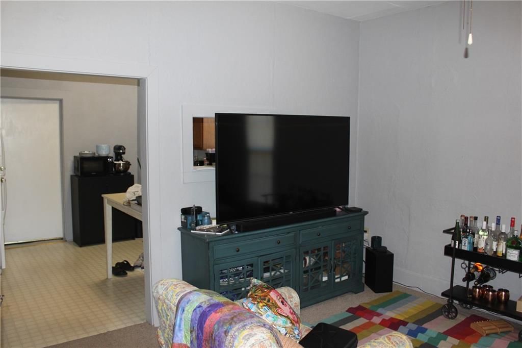 102 W 21st Street — photo 3