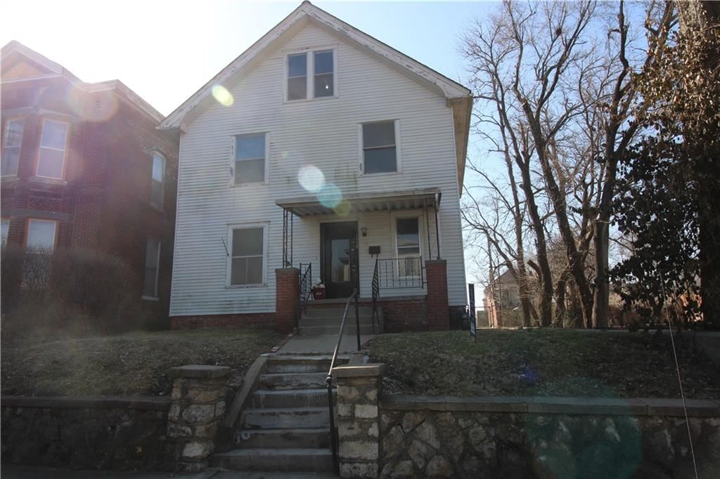 1118 Henry Street — photo 35
