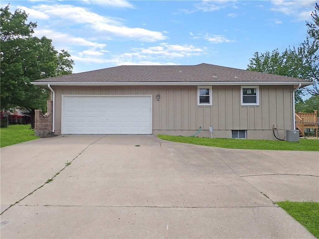 9916 E 85th Terrace — photo 3