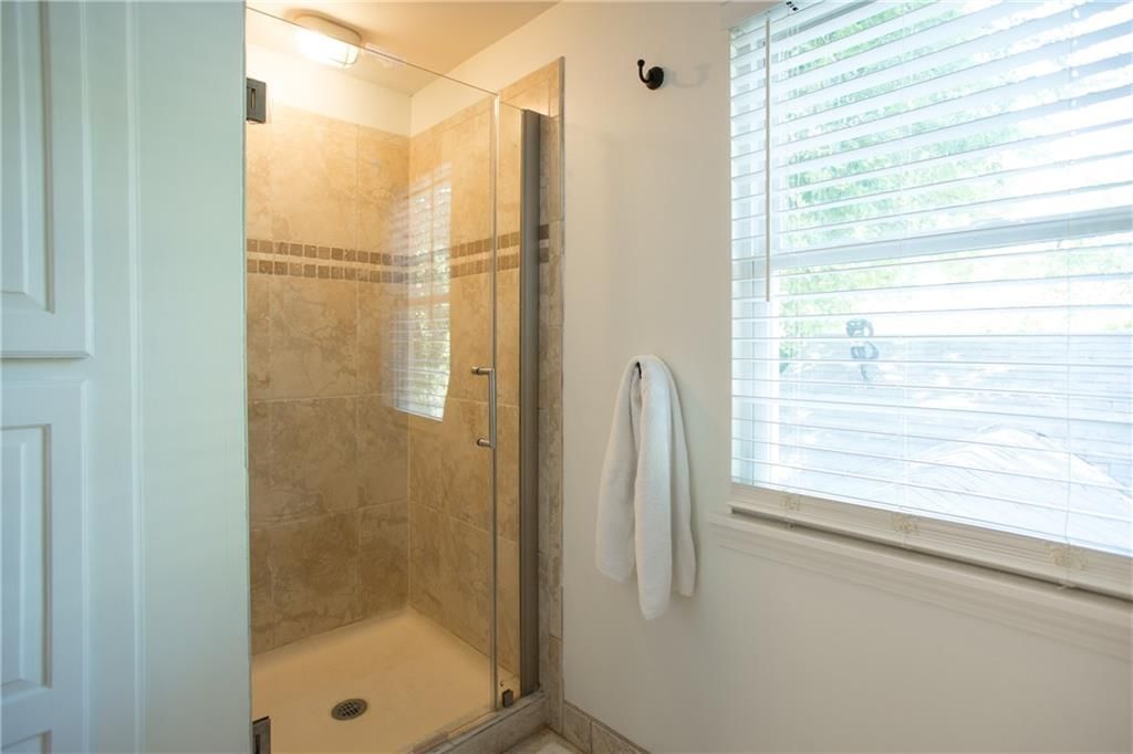 612 E 66th Street — photo 38