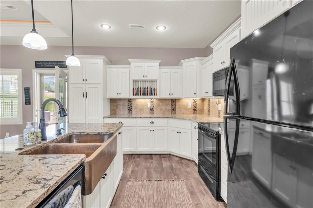 301 Golden Eagle Lane — photo 8