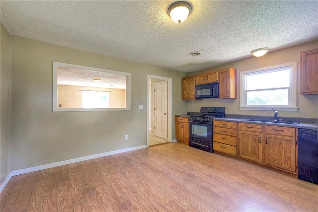 302 S JEFFERSON Street — photo 11