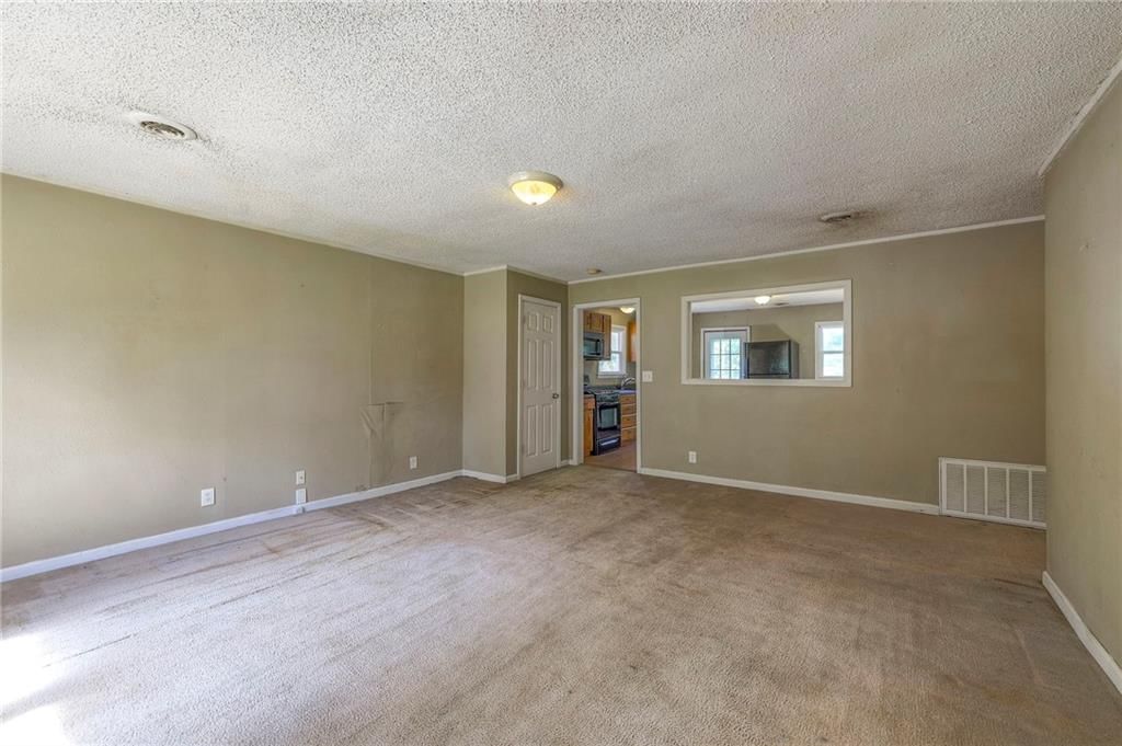 302 S JEFFERSON Street — photo 6