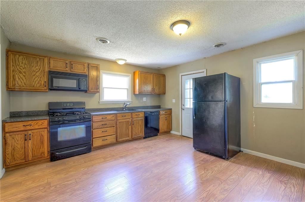 302 S JEFFERSON Street — photo 10