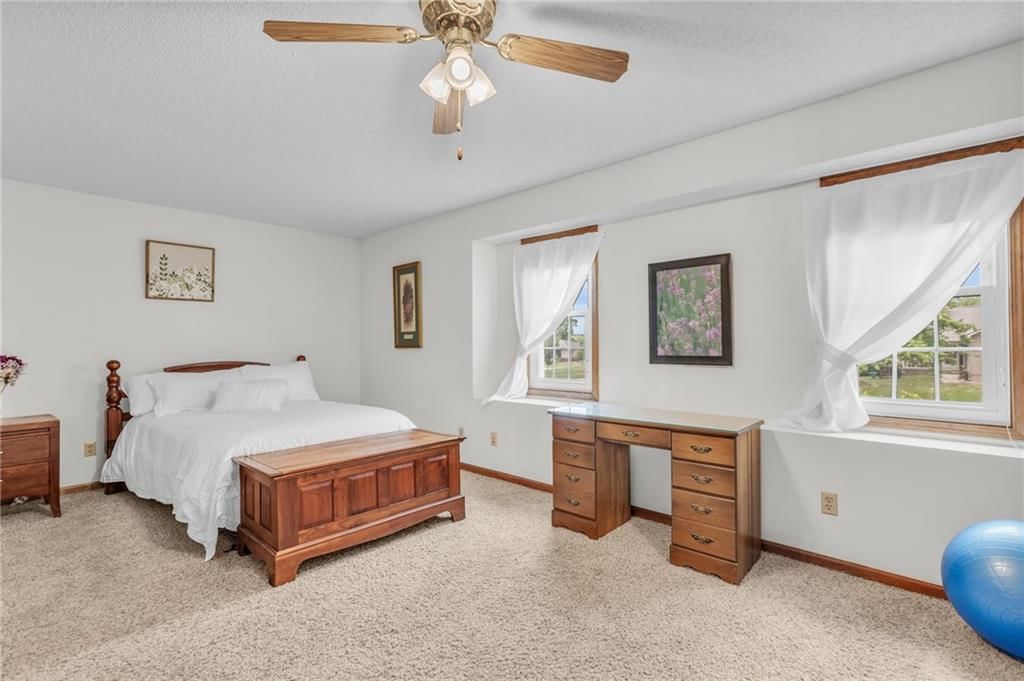 22609 W 53rd Terrace — photo 16