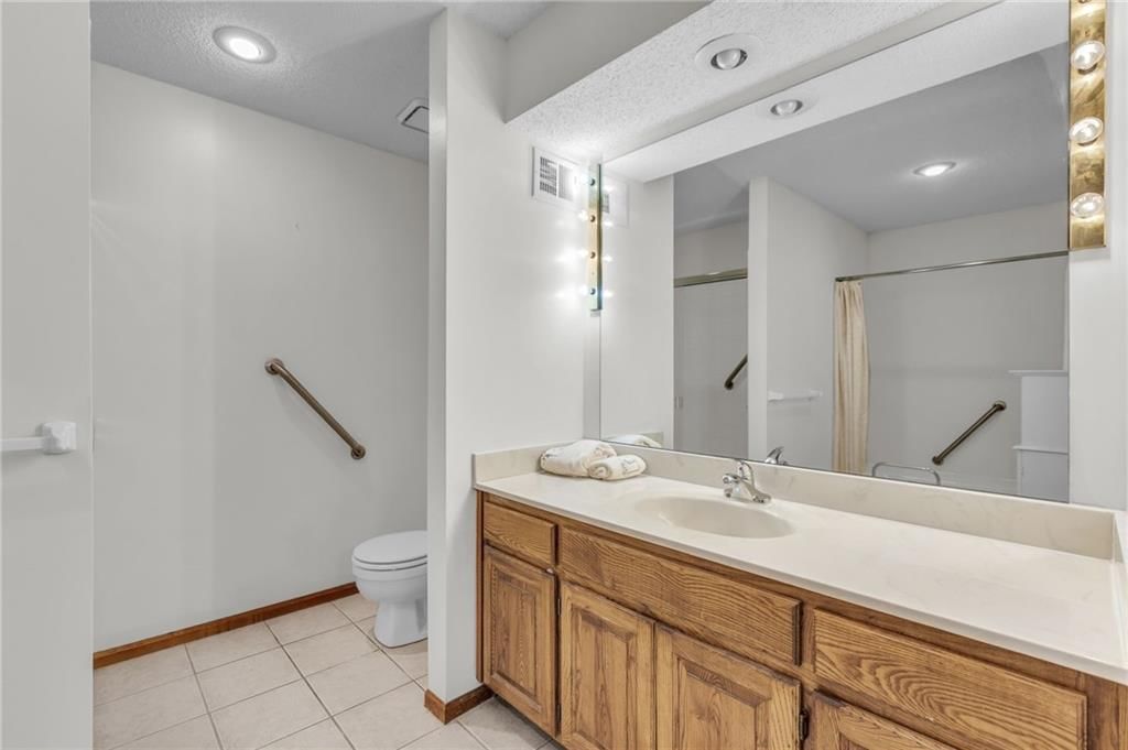 22609 W 53rd Terrace — photo 19