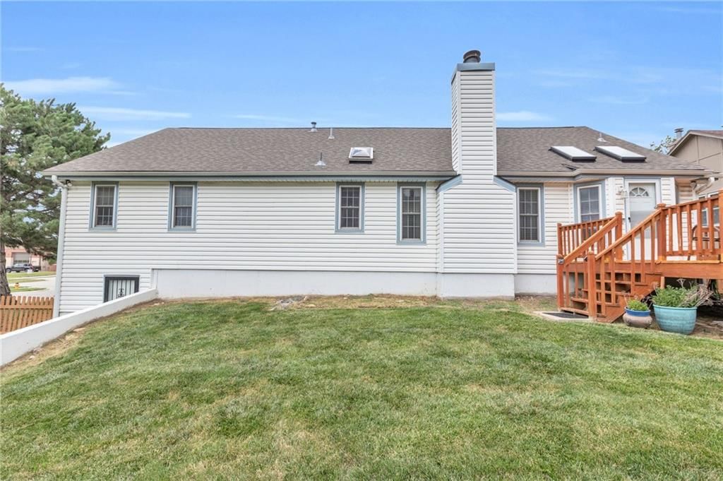 22609 W 53rd Terrace — photo 30