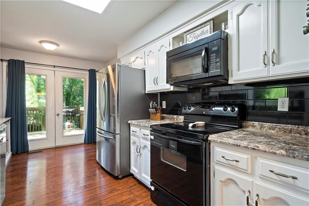 8509 NW 62nd Street — photo 12