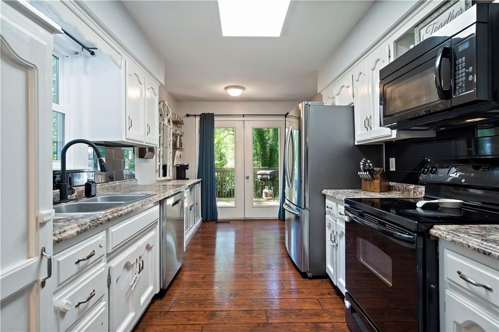 8509 NW 62nd Street — photo 10