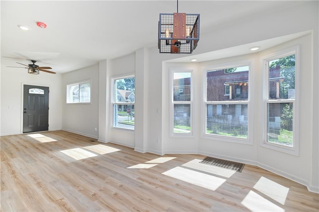 2917 E 30 Street — photo 13