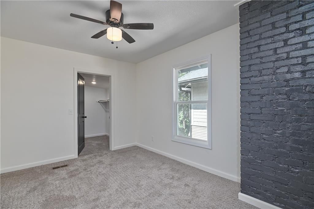 2917 E 30 Street — photo 28
