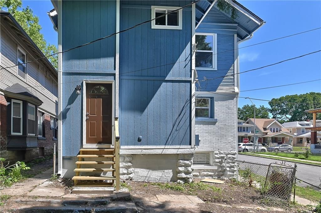 2917 E 30 Street — photo 33