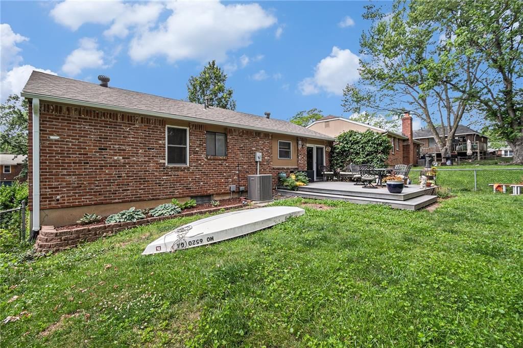 3023 NW Castle Drive — photo 25