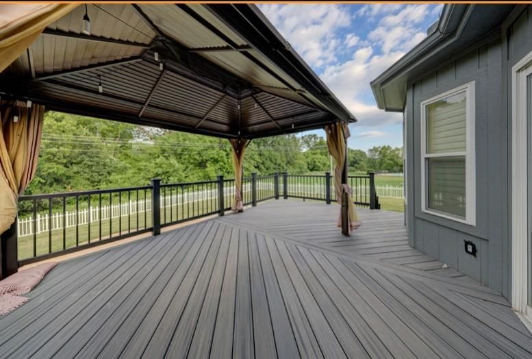 1805 Bur Oak Drive — photo 2