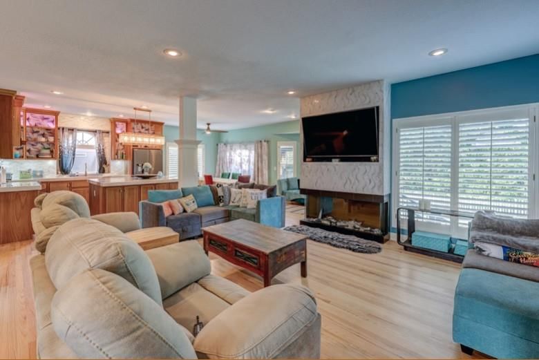 1805 Bur Oak Drive — photo 13