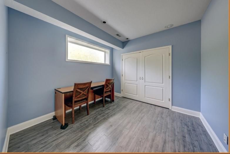 1805 Bur Oak Drive — photo 16