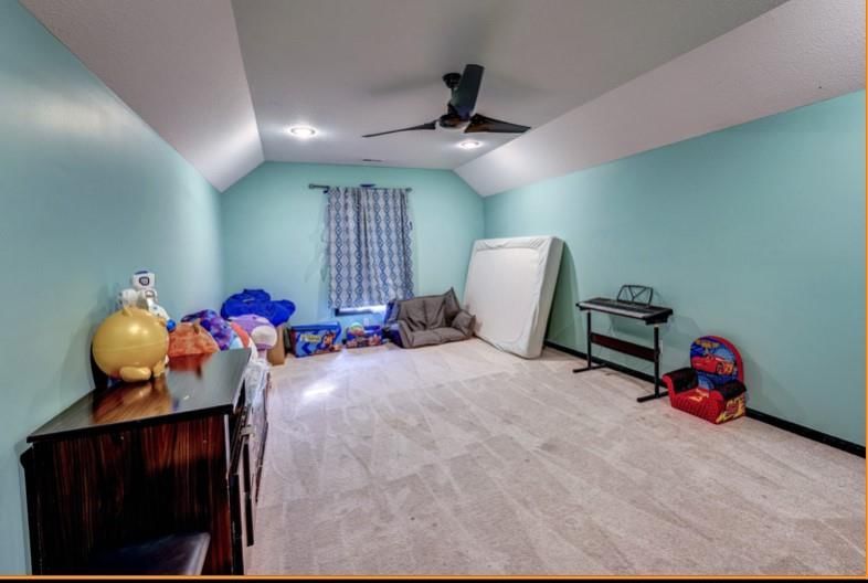 1805 Bur Oak Drive — photo 19
