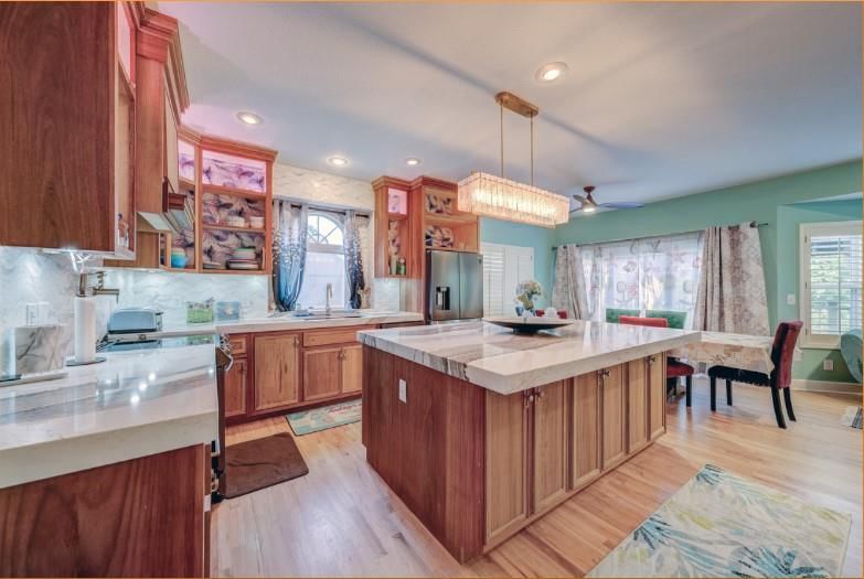 1805 Bur Oak Drive — photo 10