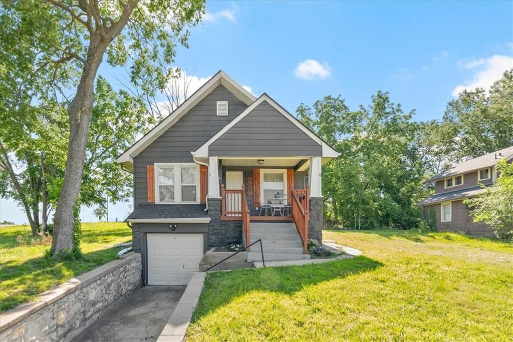 5527 Swope Parkway, Kansas City, MO