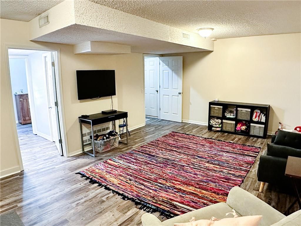 716 SE JAMES Circle — photo 26
