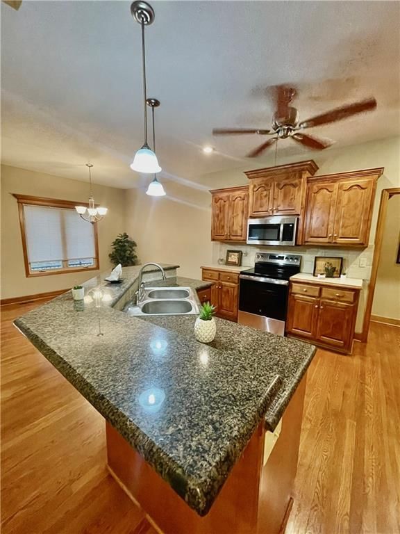 800 NW Cedar Lane — photo 17