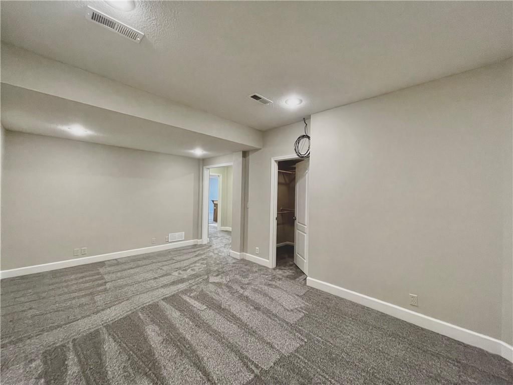 800 NW Cedar Lane — photo 49