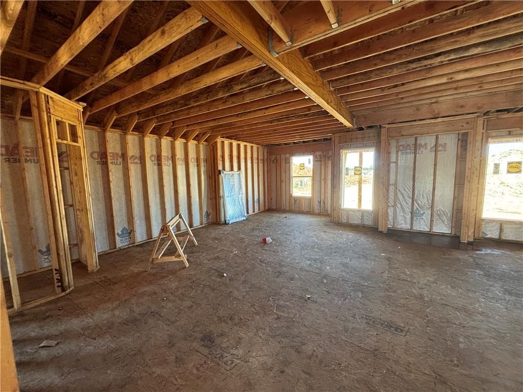 20778 W 188th Terrace — photo 2