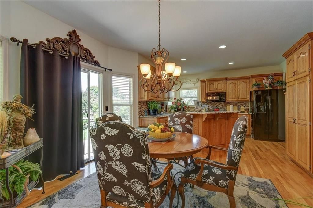 804 NE Carousel Lane — photo 13