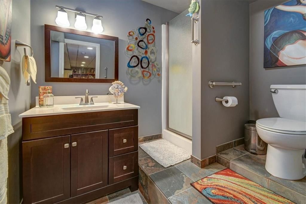 804 NE Carousel Lane — photo 25