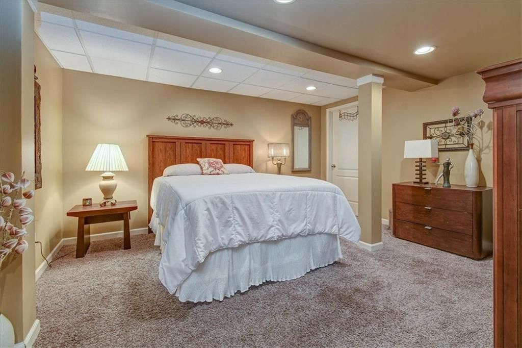 804 NE Carousel Lane — photo 26