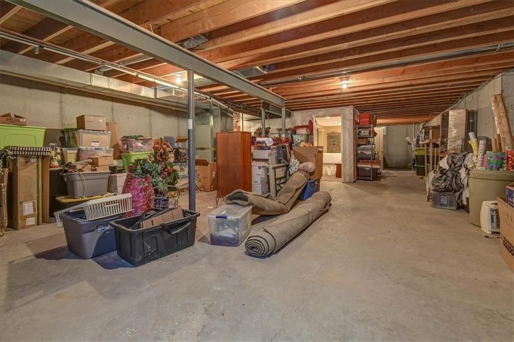 804 NE Carousel Lane — photo 27