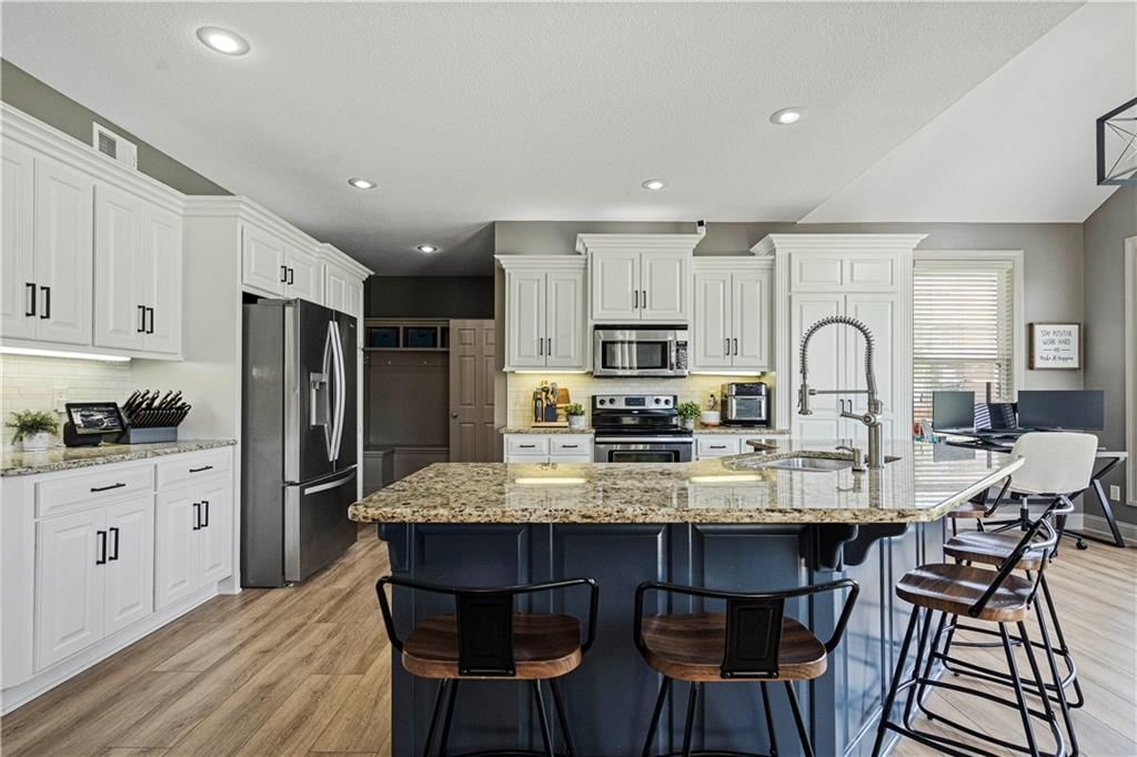 10005 N Wallace Avenue — photo 14
