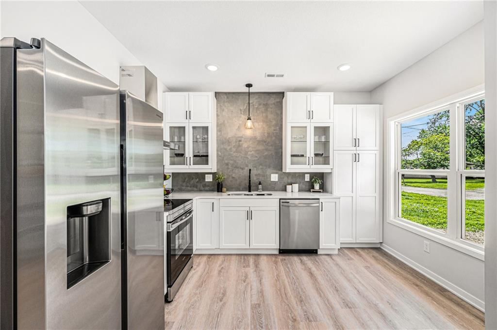 312 Martin Avenue — photo 12
