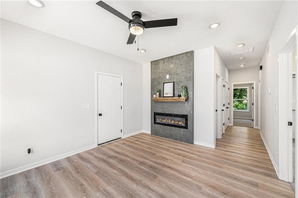 312 Martin Avenue — photo 6