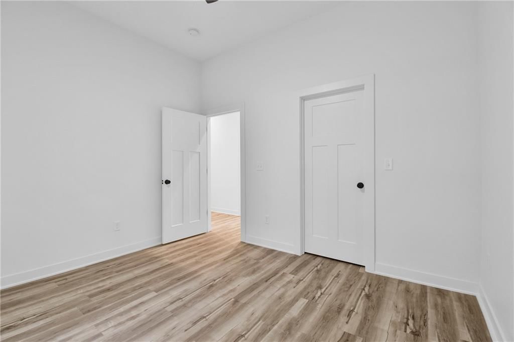 200 N Pine Street — photo 18